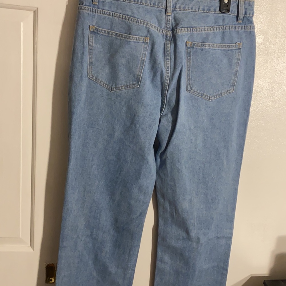 Jeans - Picture 2 of 4